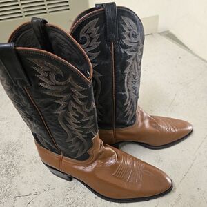 Mens Stylish Black and Tan Cowhide Western Boots From Dan Post Size 13D
